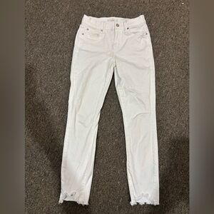 7 For All Mankind White Mid Rise Skinny ankle gwenevere Jeans fray hem size 27 2